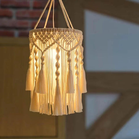 Abat-jour macramé tendance avec pompons