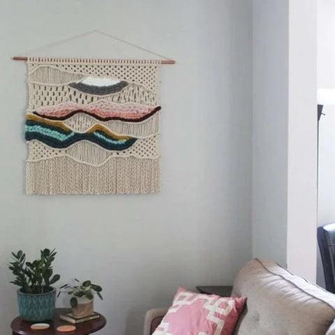 Macramé mural coloré