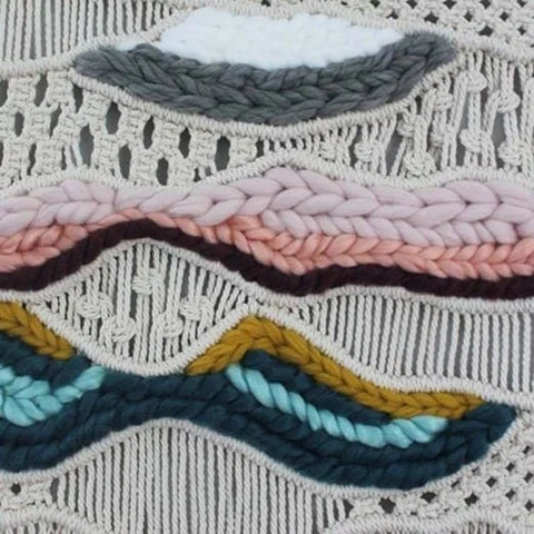 Macramé mural coloré