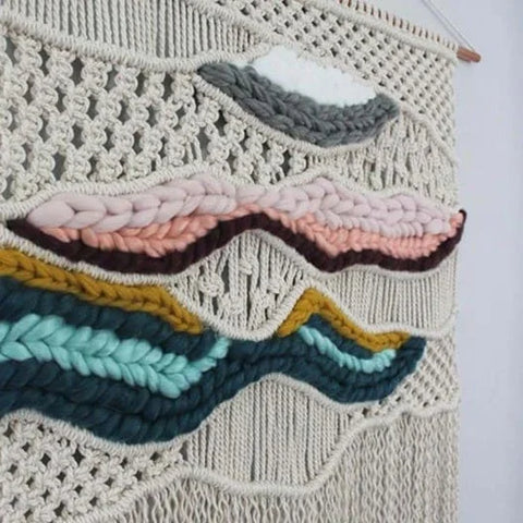 Macramé mural coloré