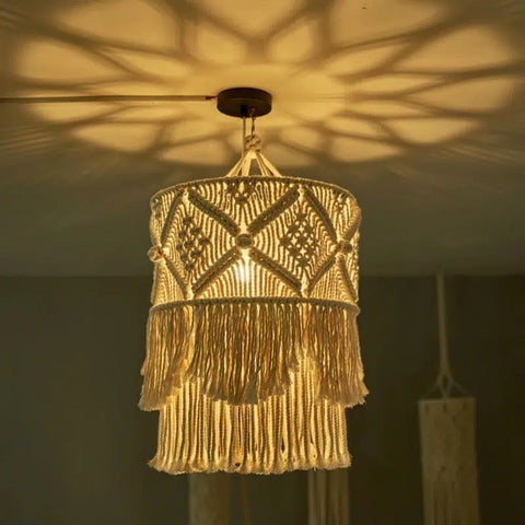 Lustre bohème en macramé